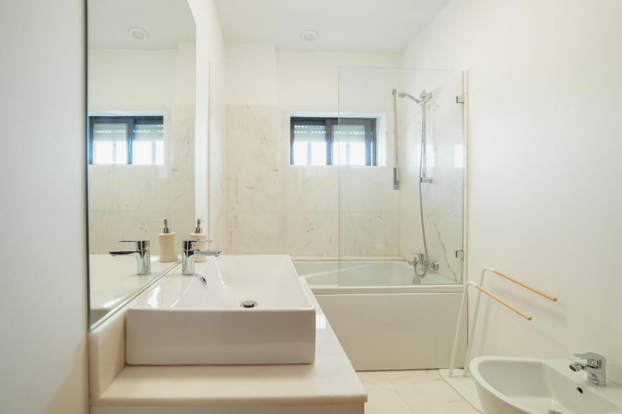 Apartamento Center Grand With Seaview Terrace By Vacationy Porto